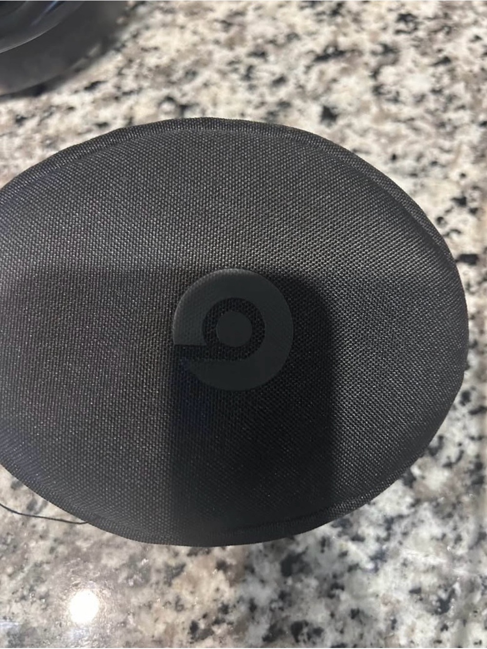 Beats wireless with soft Carrying black in color